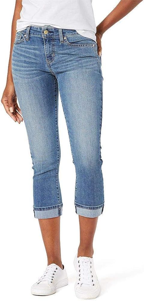 Signature by Levi Strauss & Co. Gold Label Women's Mid-Rise Slim Fit Capris (Standard and Plus) | Amazon (US)