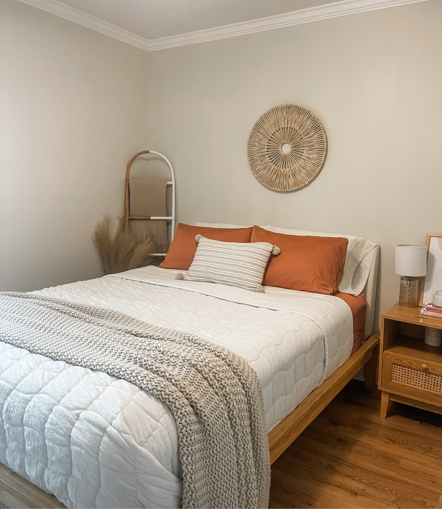 Bedroom fall aesthetics 