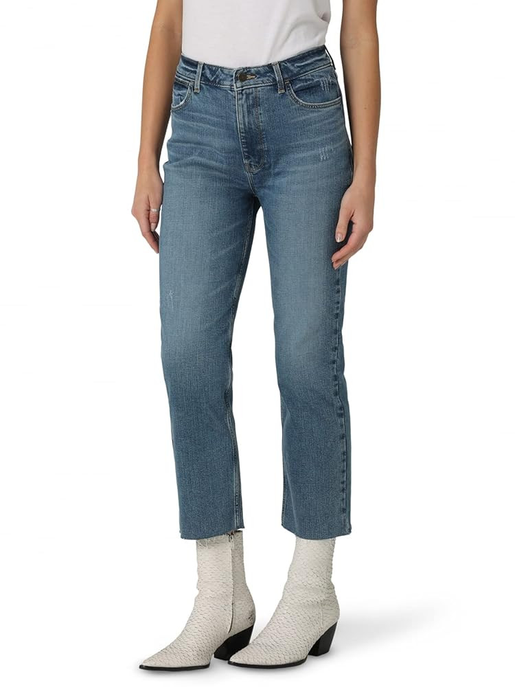 Wrangler Women's High-Rise Rodeo Straight Leg Crop Jean | Amazon (US)