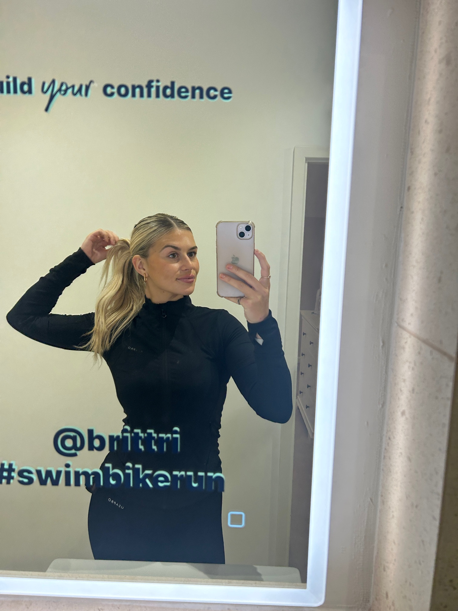 Running styles 

#LTKfindsunder50 #LTKfindsunder100 #LTKstyletip