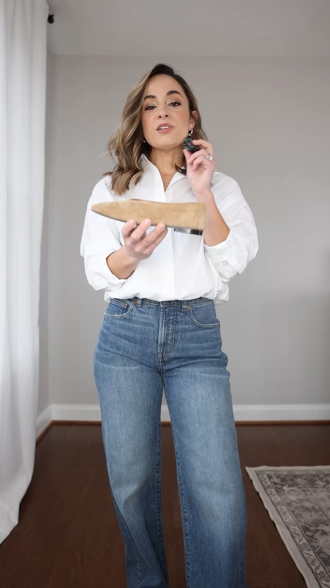 Another look at the Mylie Ballet Flats from Madewell while they’re 25% off during @madewell Insider sale! 

They’re true to size and come in several colors, but I love this neutral Tawny Khaki. 

The Perfect Vintage Wide-Leg Jean: Petite 24 in Harvey Wash
Drawstring Button-Up Shirt in Poplin: XXS - runs large 
The Mylie Ballet Flat: TTS in Tawny Khaki

The sale runs through 3/22 for Insiders. Sign in to your account for the discount or sign up (free email sign up). 

#ad #madewellpartner #madewell 


#LTKPetite