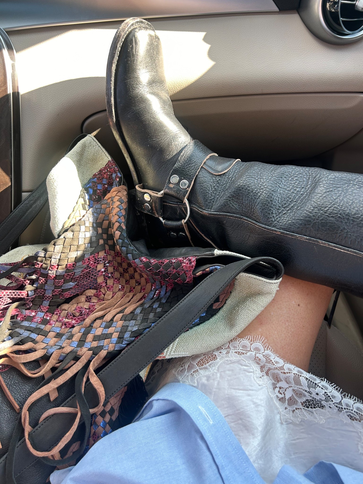 Details ✨ I am a true 8.5 and wear a 37.5 in this boot 