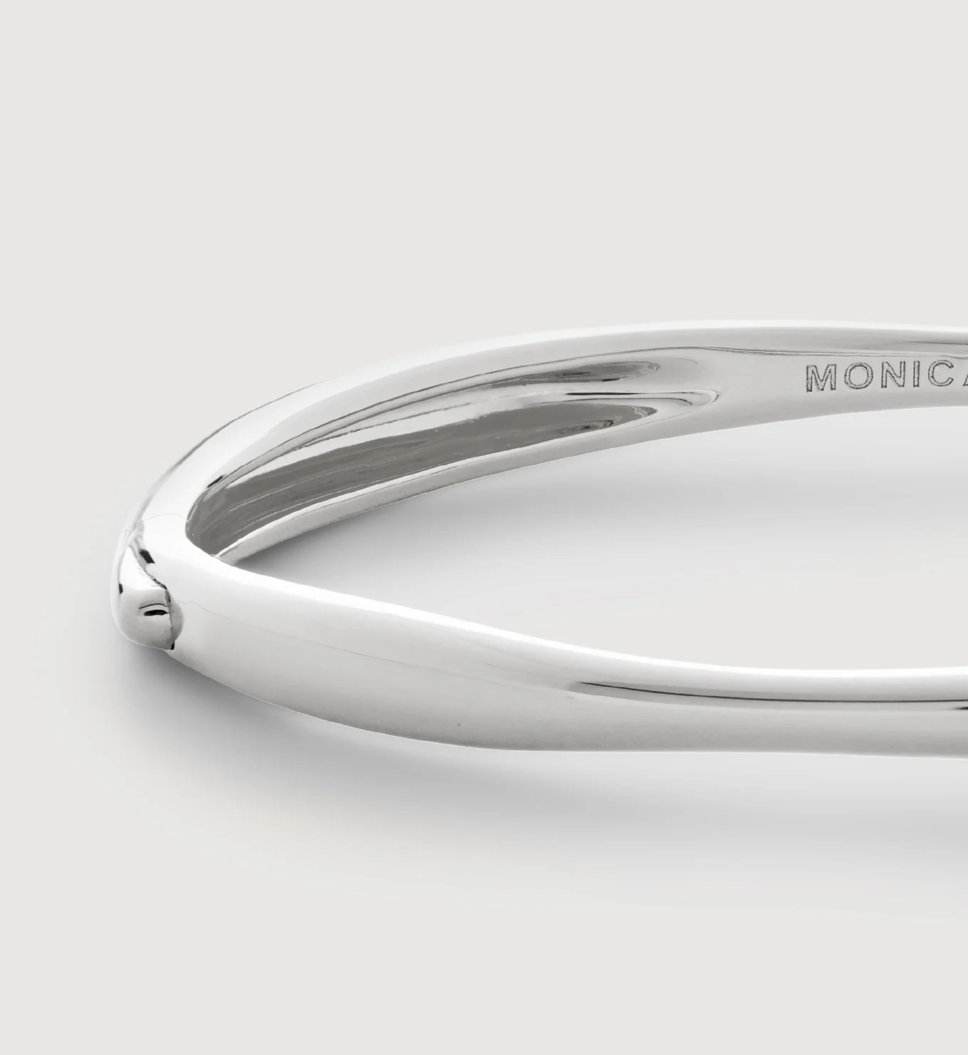 Nura Reef Bangle | Monica Vinader (Global)