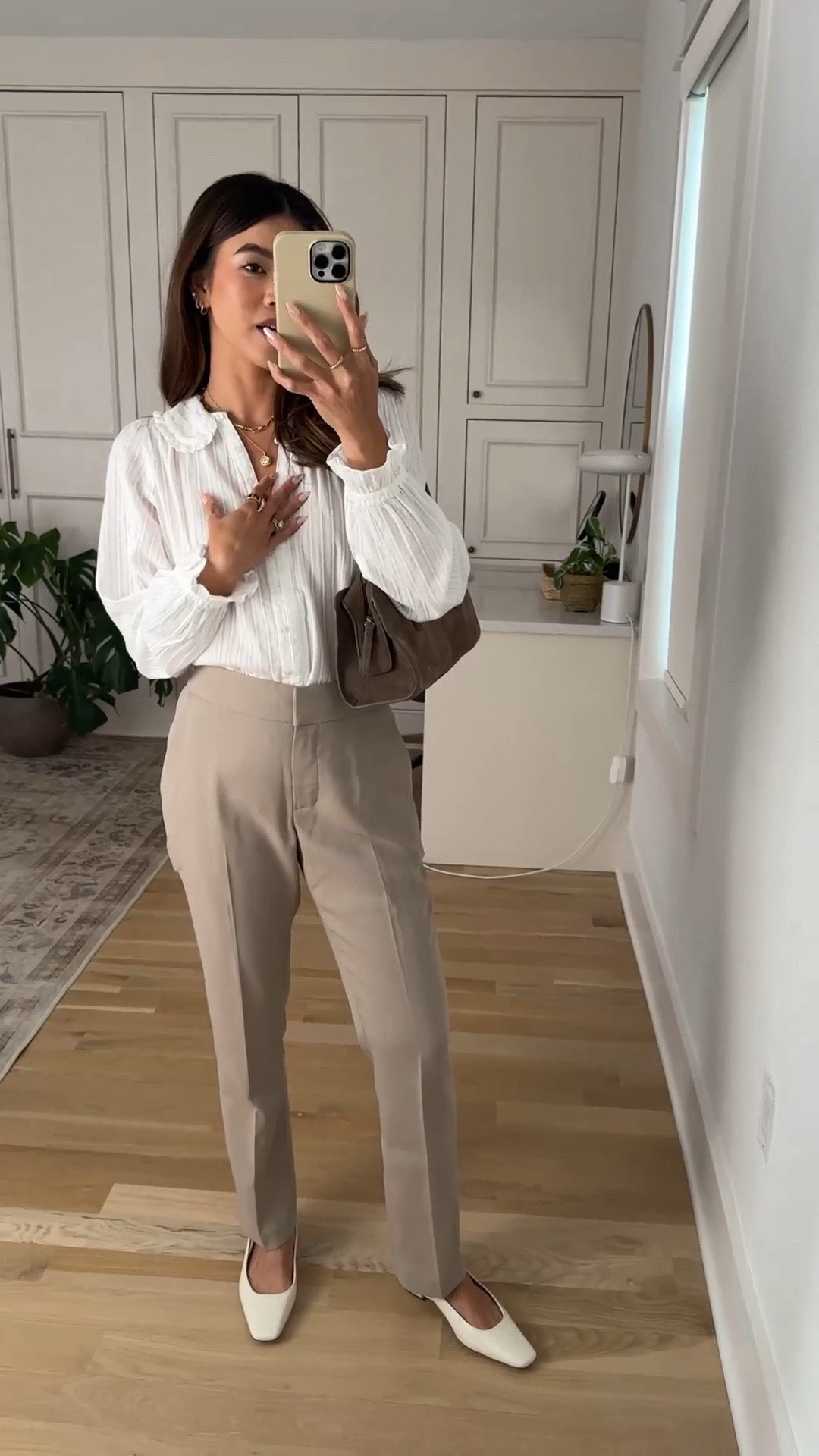 I love the details on this @Quince top! It's so cute and made from cotton. 

Sizing info: 
Quince Stretch Crepe Ankle Pants - size 0 in Morel Grey 
Quince Embroidered Cotton Ruffle Collar Long Sleeve Blouse - XS in Classic White 

petite fashion, get dressed with me, outfit inspiration, ootd, nashville outfit, Nashville influencer, petite style, vacation style, casual outfits, mom style, petite pants, spring outfits, spring outfit info, spring pants, spring outfit idea, spring top, summer pants, quince pants, work pants, spring blouse, spring shoes, petite trousers, kitten heels, quince blouse, summer blouse, work outfit, summer work outfit, 

 

#LTKootd #LTKPetite #LTKSeasonal