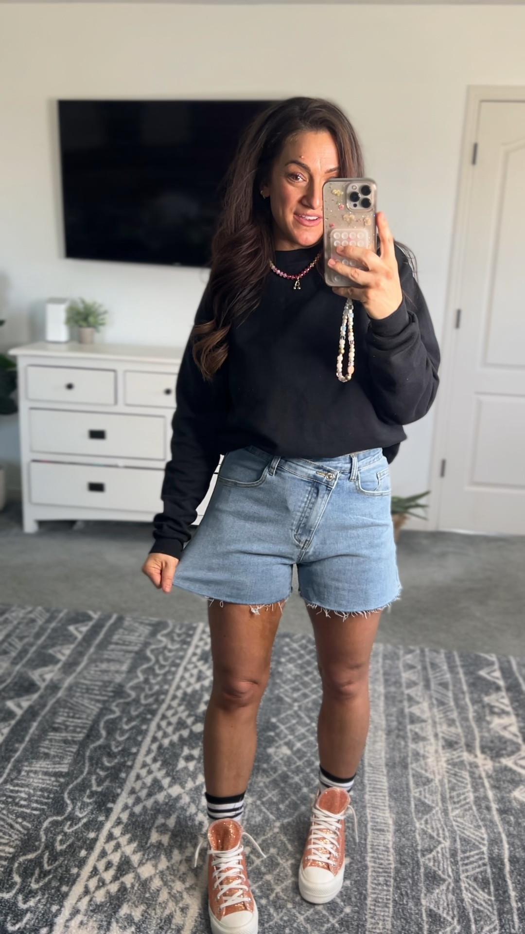 Soft stretchy cross waist shorts! TTS and I love the length! 

#LTKStyleTip #LTKFindsUnder50 #LTKWatchNow