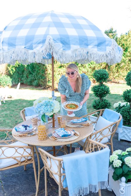 Outdoor entertaining favorites 💙 these are some of my top tabletop picks. Linking all you see here…

Serena & Lily, beach umbrella, patio umbrella, blue throw blanket, raffia chargers, bamboo plates, melamine plates, bamboo flatware, floral maxi dress, woven wrapped glasses, vase, Mother’s Day, gifts for her, Tuckernuck, faux boxwood topiary, white planters 



#LTKSeasonal #LTKFind #LTKhome
