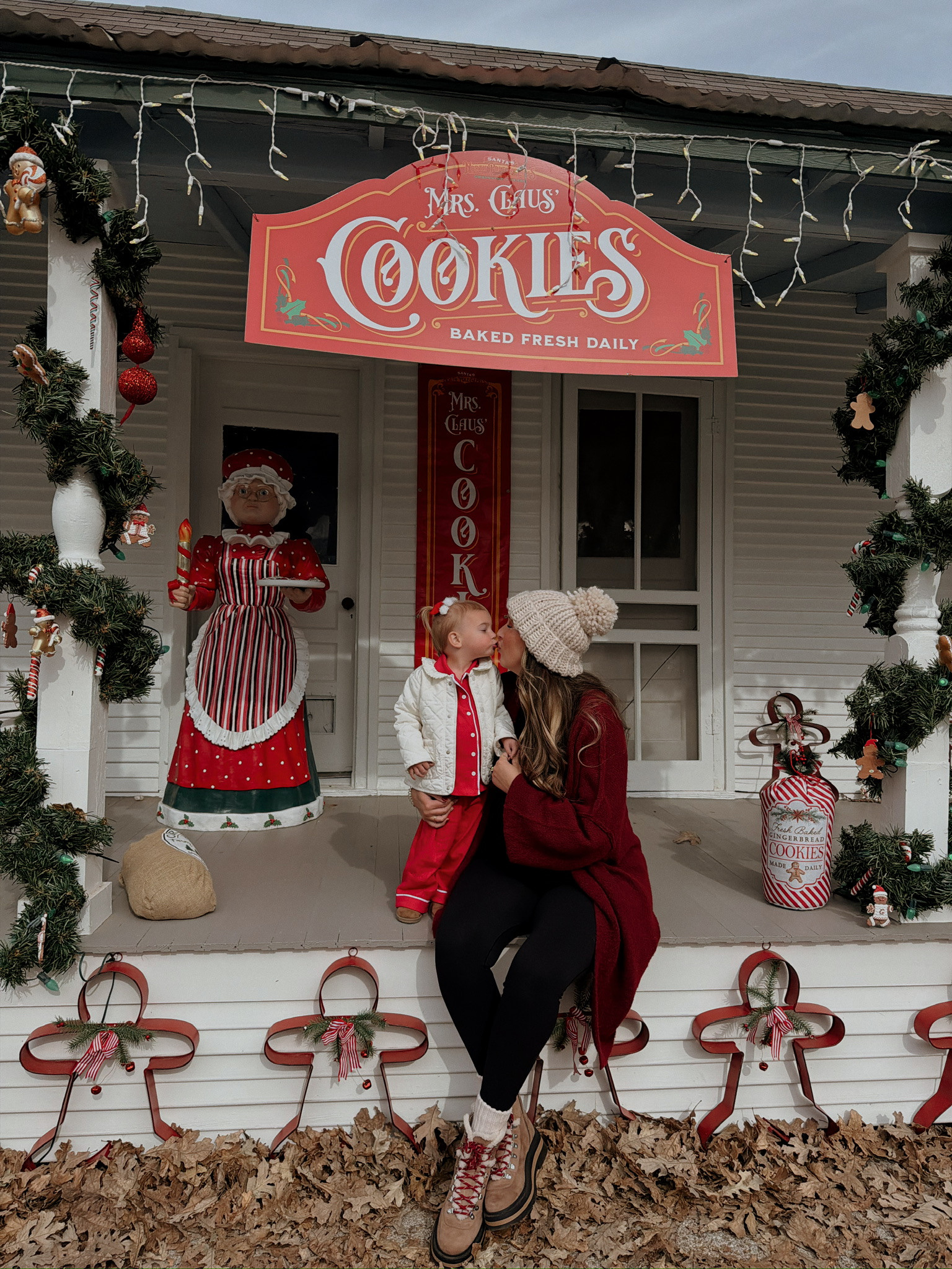 Mommy and me cozy holiday outfits that are warm AND cute 🎄✨ 

 #LTKHoliday #LTKMidsize #LTKKids