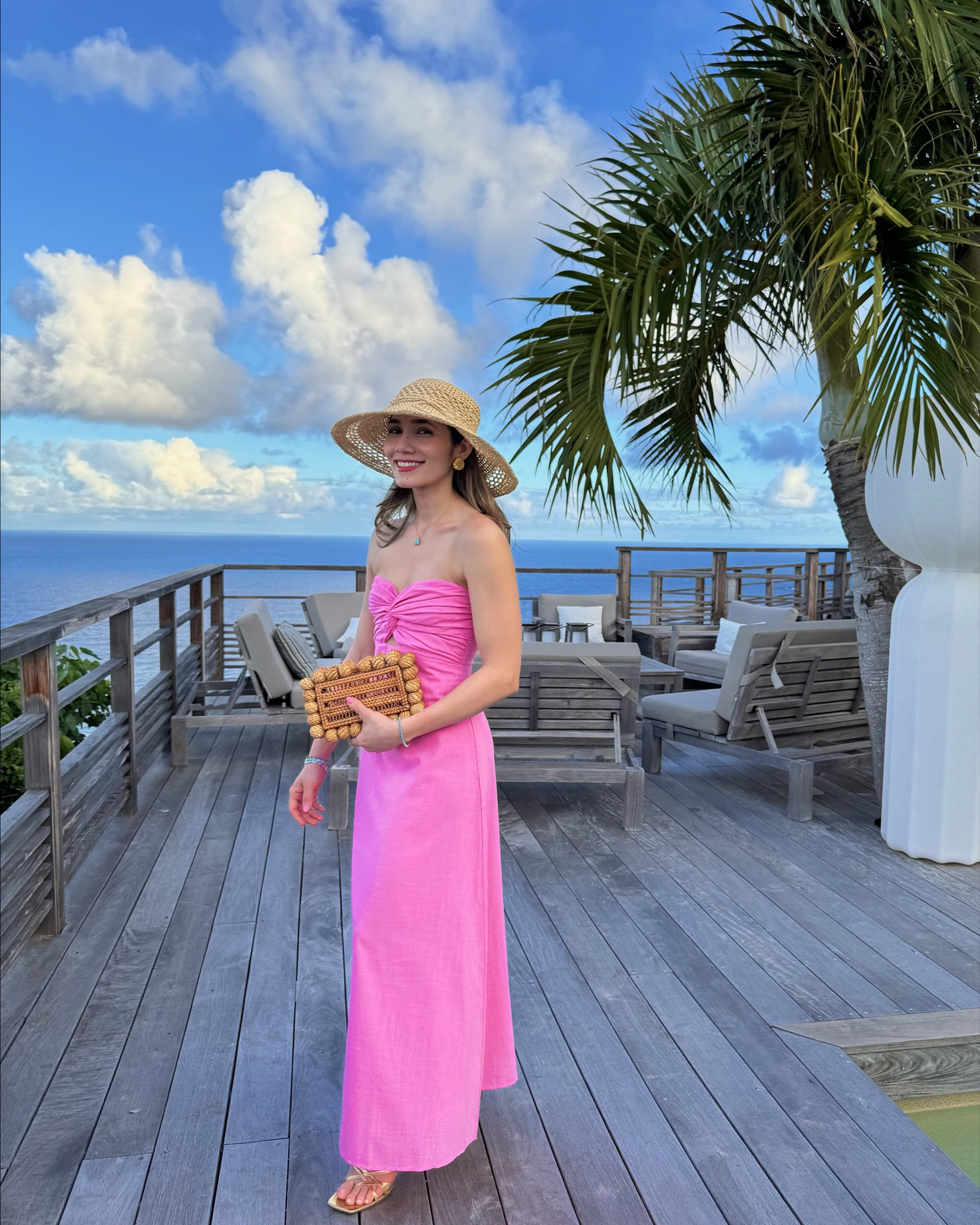 Pretty in pink 🎀 

#LTKFindsUnder100 #LTKSeasonal #LTKTravel