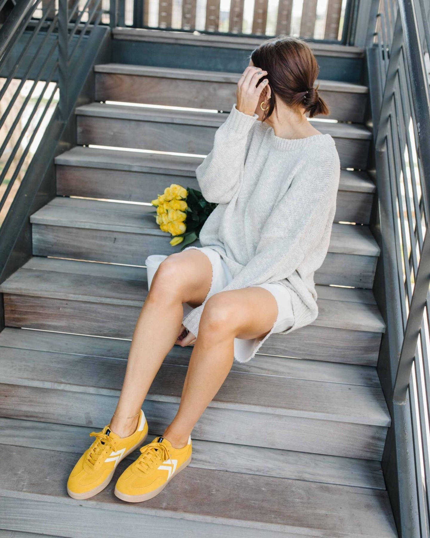 My most worn, most dependable wardrobe items tend to sneak up on me. Their GOAT status develops like a slow burn. And I don’t usually pinpoint these pieces until at least a year or so after owning them, once I realize just how often I’ve reached for them over every season.

Jenni Kayne’s Cruise Cocoon Crewneck only recently obtained my GOAT status after owning it for multiple years. Sweaters are some of my most favorite wardrobe pieces in general, but THIS ONE is my top pick of the entire stack.
