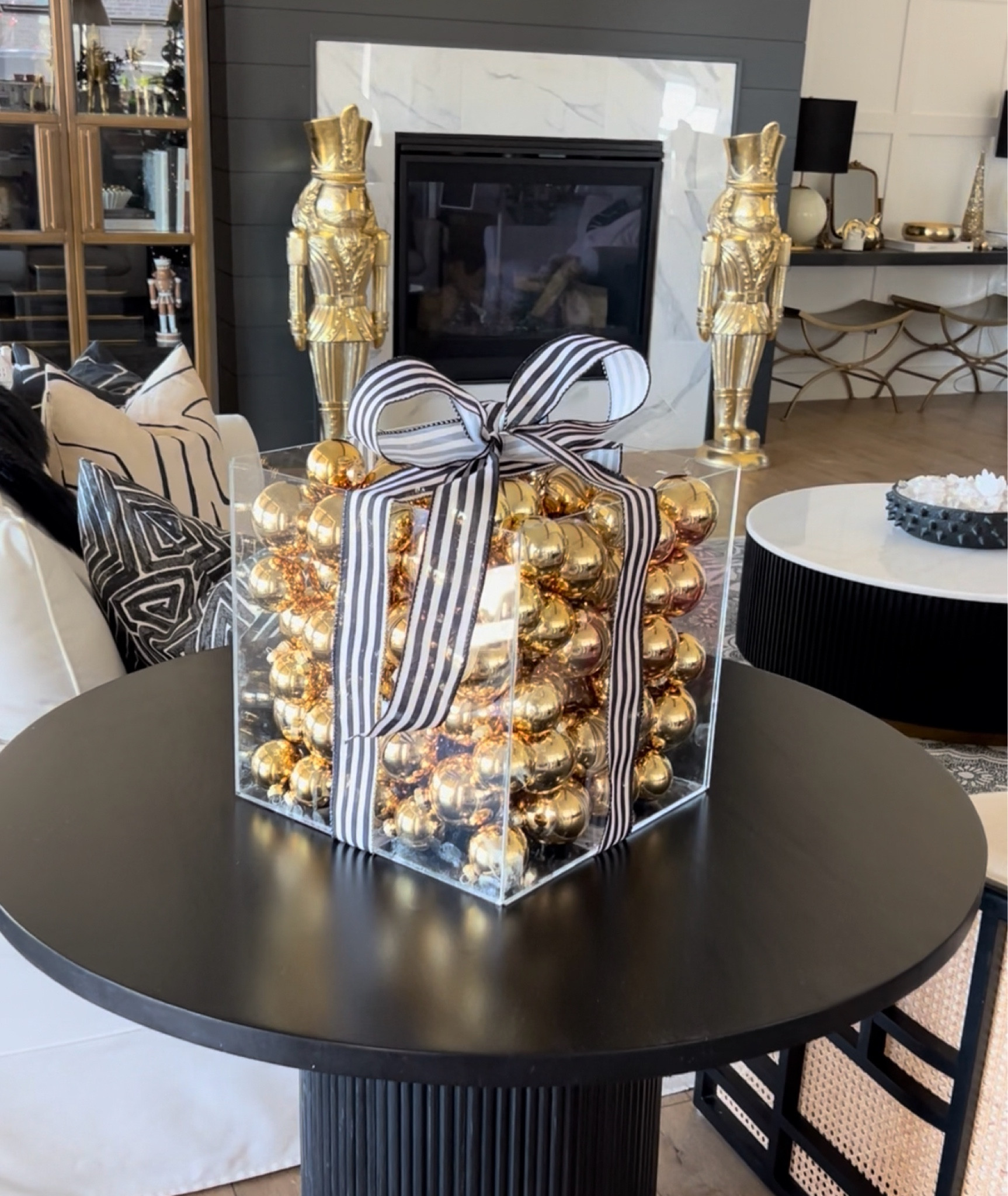 I used both of these sizes in the box!

#LTKHoliday #LTKhome #LTKstyletip