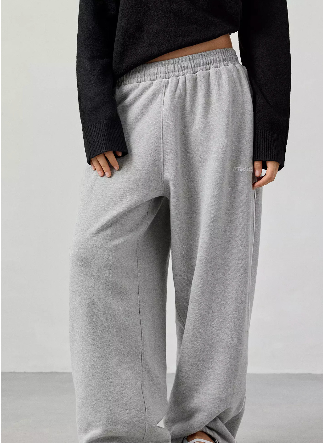 THE COMFIEST GREY SWEATS EVER 

 #LTKdayinmylife #LTKgrwm #LTKootd