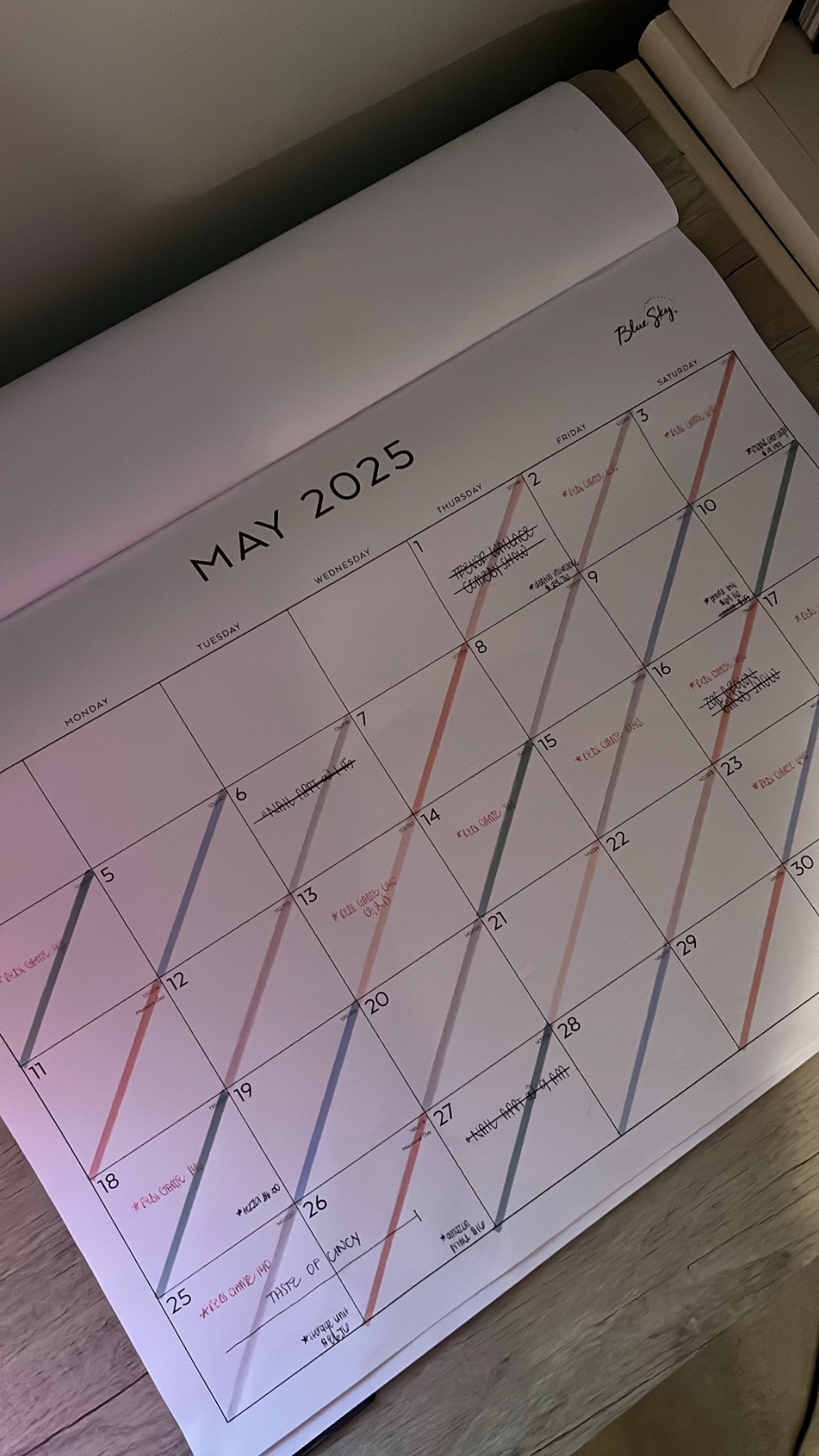 Best calendar for your office 📆



#LTKStyleTip #LTKSeasonal #LTKFindsUnder50