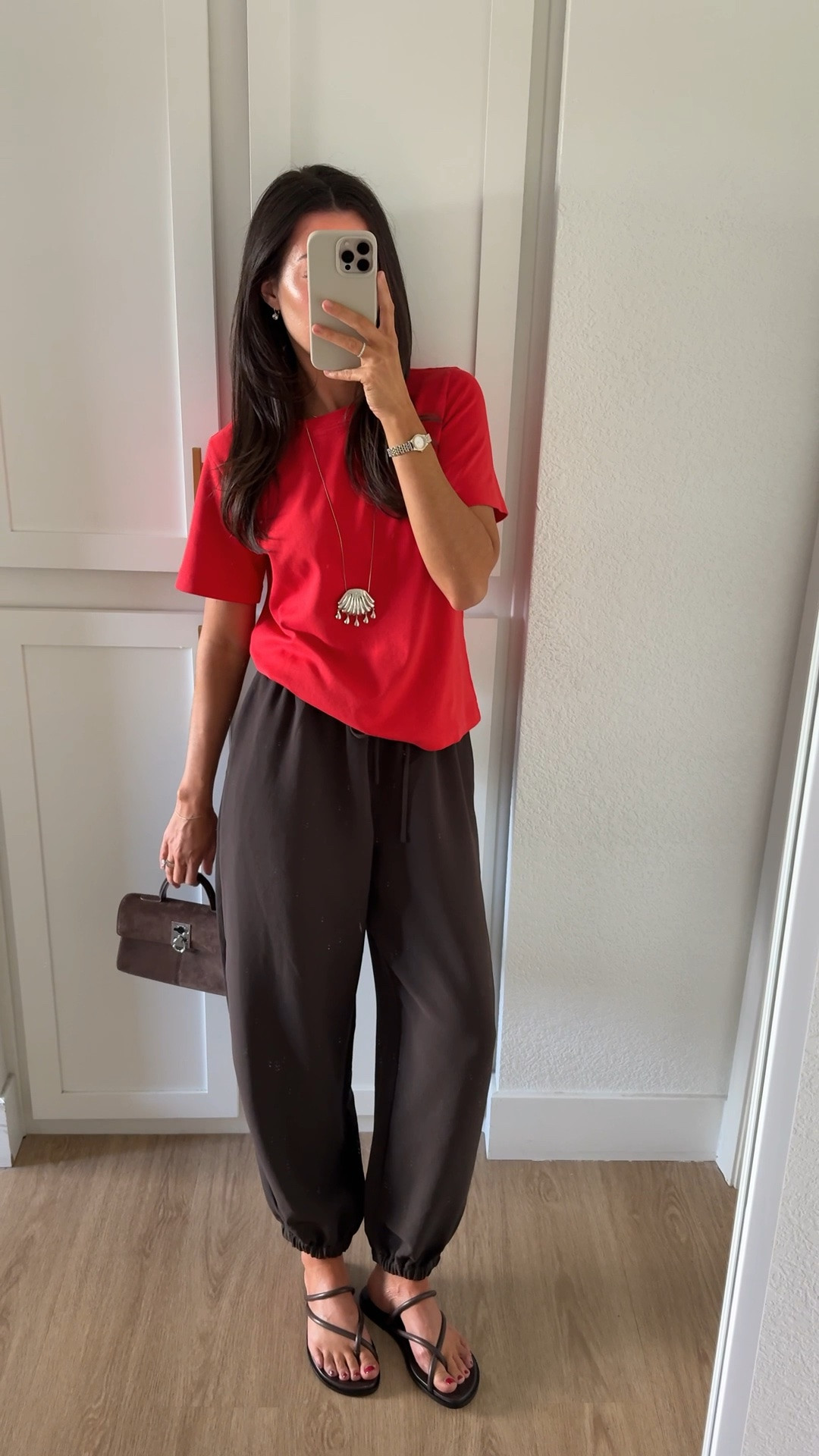 Early fall closet staples from @aritzia! I’m 5’7” and wear a size small/2 (regular length) at Aritzia. #aritziapartner #Paidlink #ad