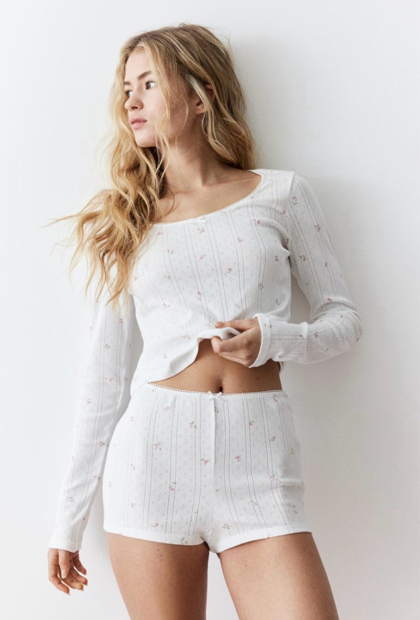 The cutest pointelle pjs from H&M! 🧚

#LTKSeasonal #LTKGiftGuide #LTKFindsUnder50