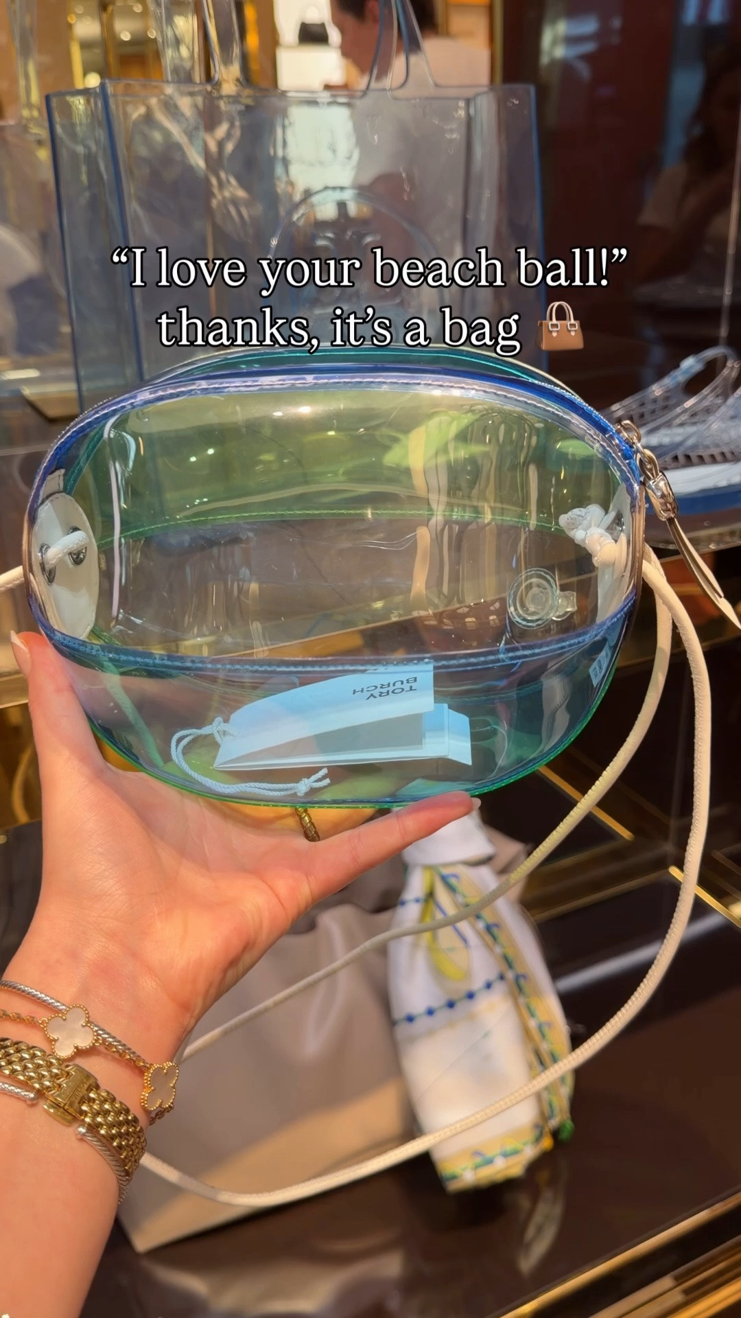 There could not possibly be a more summer appropriate bag ⛱️ 

The Tory Burch beach ball color block shoulder bag is so fun for summer! I thought it was actually inflated because it has the plug in the side and looks exactly like a lil beach ball 

Tory Burch bag, Tory Burch bags, summer bag, summer bags