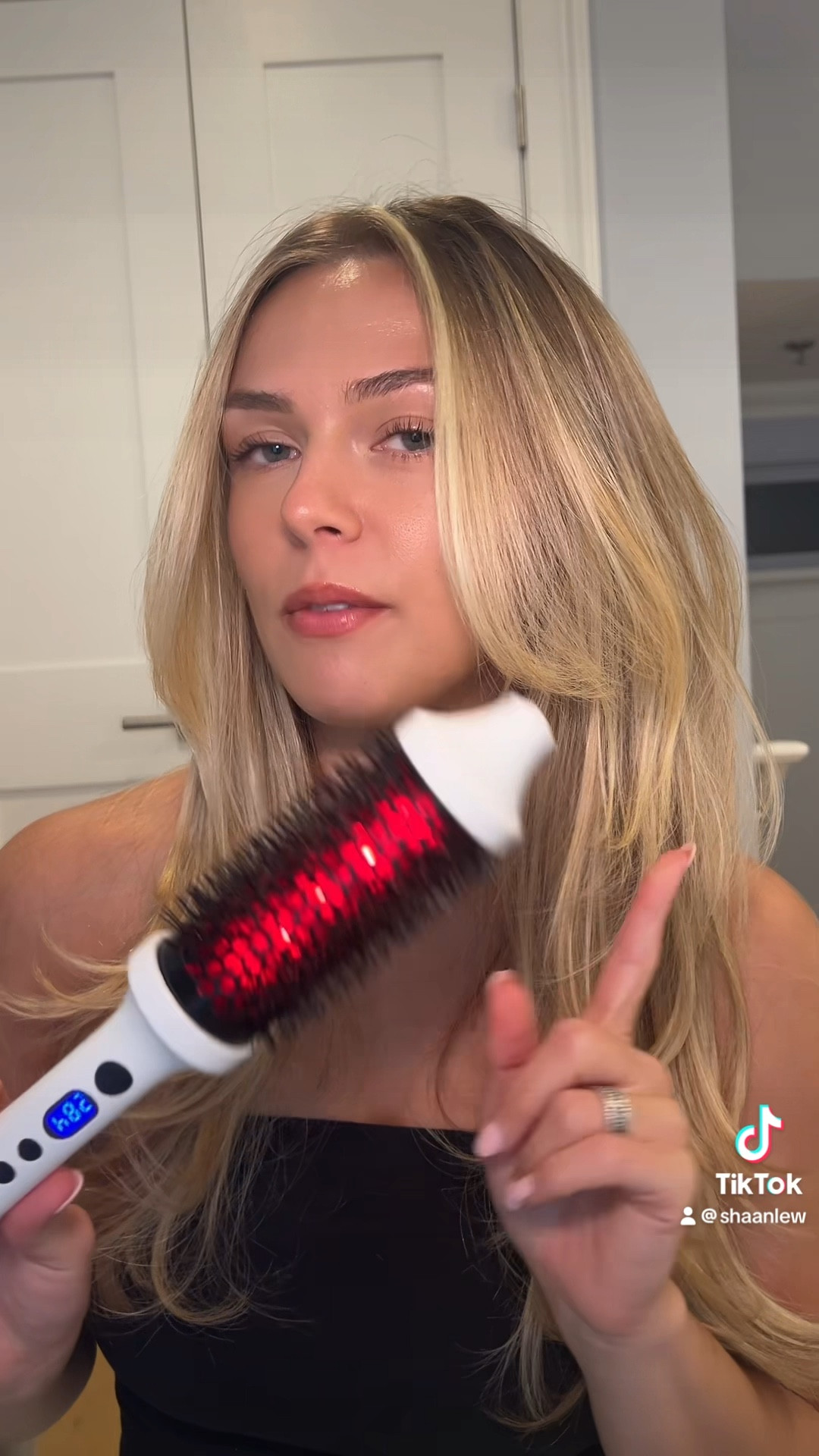 Best thermal brush for bouncy blowouts!!! 