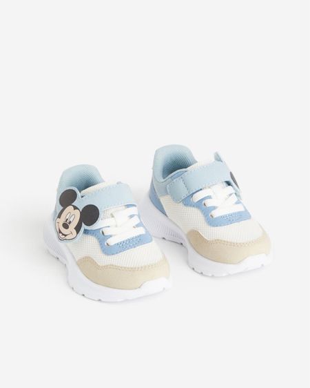 how cute are these Mickey shoes 🥹🥹

baby finds, kid finds, baby shoes, Disney outfit 

#LTKbaby #LTKGiftGuide #LTKkids