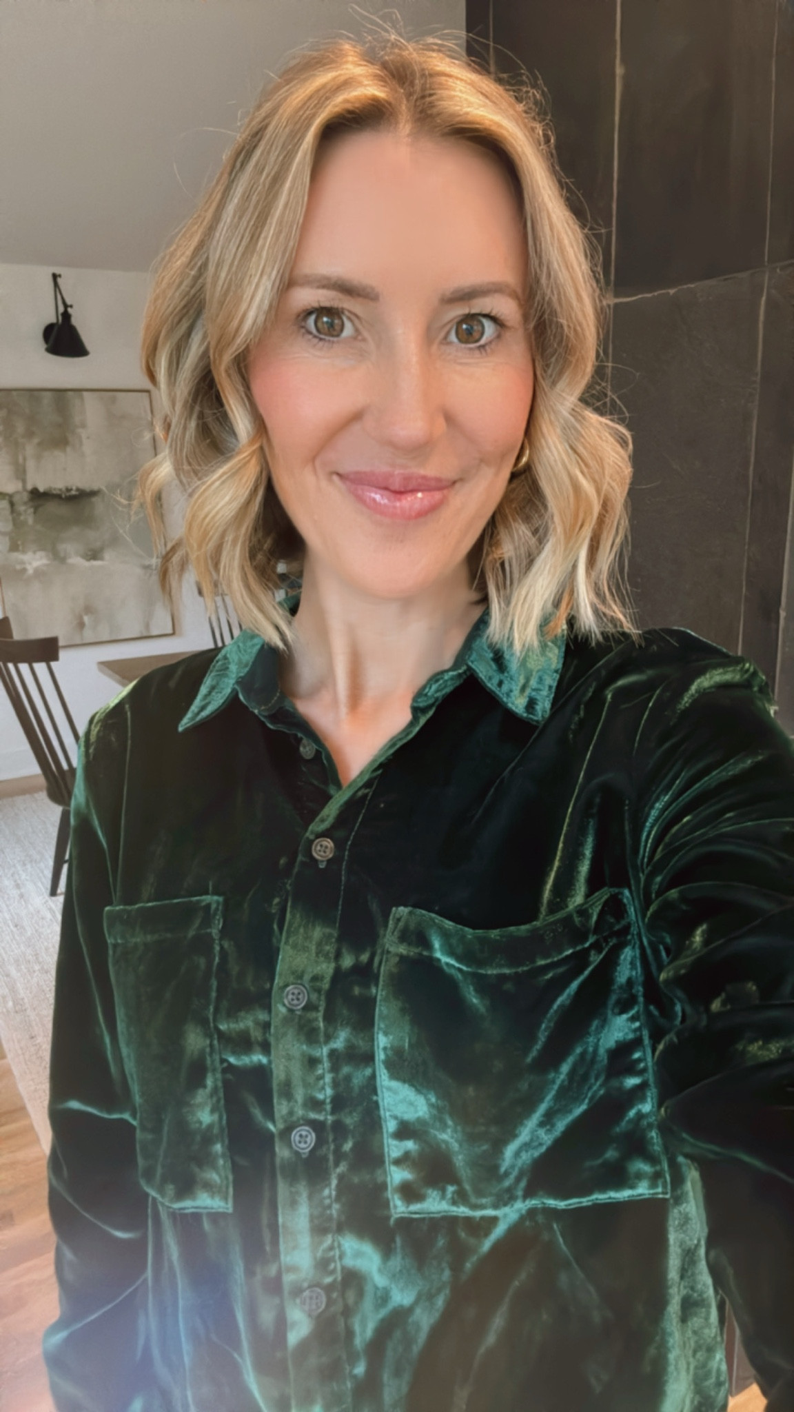 The most comfortable and lush VELVET BUTTON-DOWN 🤎 
Perfect for holiday parties, pop-up bars and workwear. You can’t go wrong with ANY of the colors! The brown or mauve would be a great New Year’s Eve option! I’m wearing a small. 

#LTKParties #LTKHoliday #LTKWorkwear