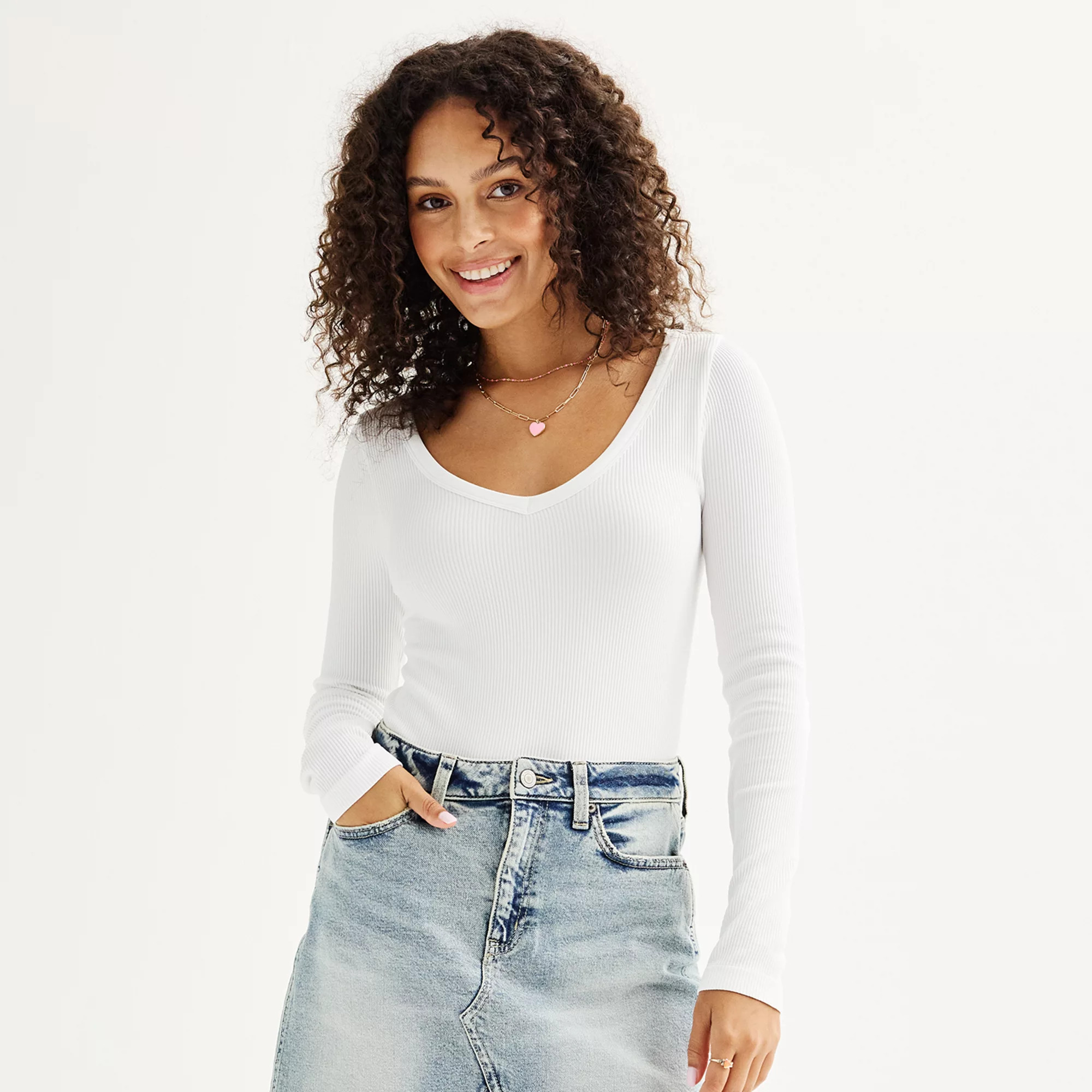 Juniors' SO® Seamless Rib Long Sleeve V-Neck Bodysuit | Kohl's