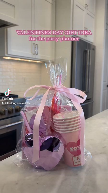Valentines Day gift idea for the party planner ✨

Gift idea, Valentine’s Day, valentines, party idea, Valentine’s Day gift 

#LTKVideo #LTKGiftGuide #LTKMostLoved
