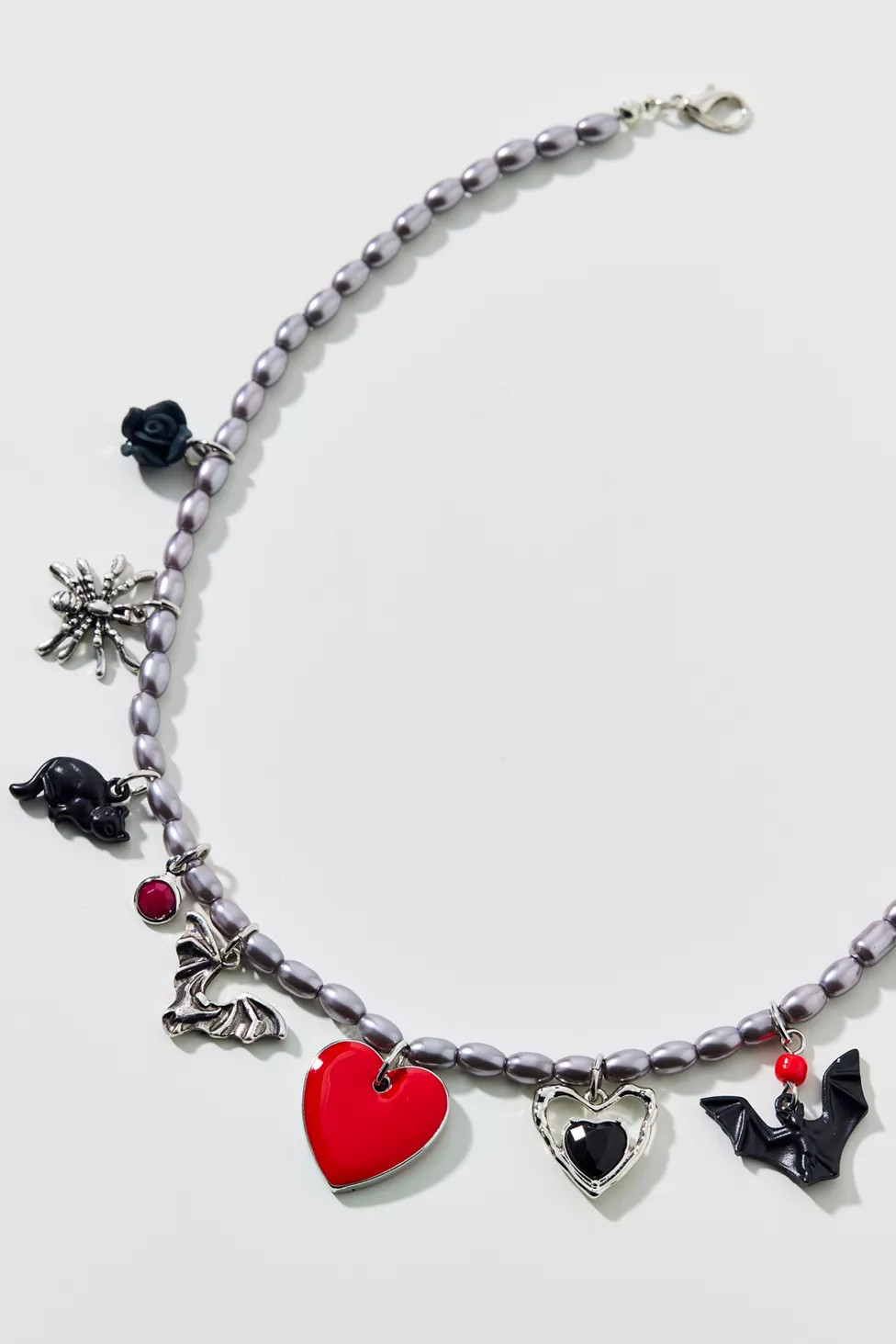 Lilith Pearl Charm Necklace | Urban Outfitters (US and RoW)