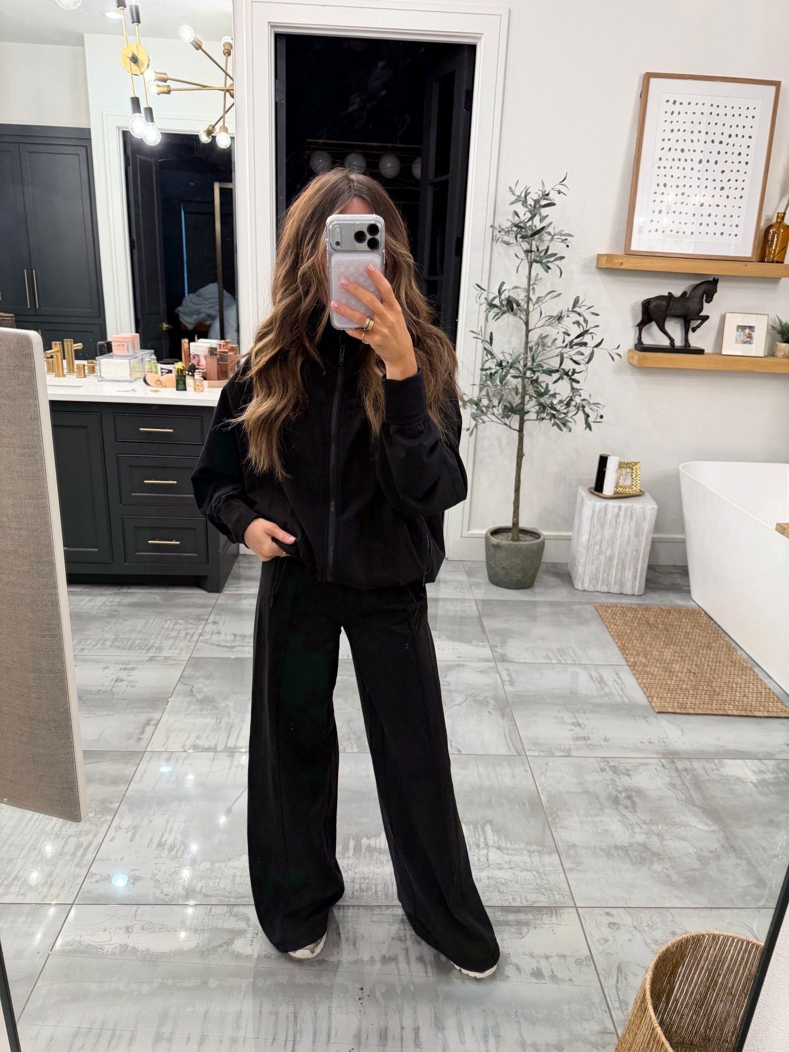 Tennis mom outfit. Wearing my favorite new pants and black today, I’m in size extra small. Linked similar jacket options.

#LTKootd