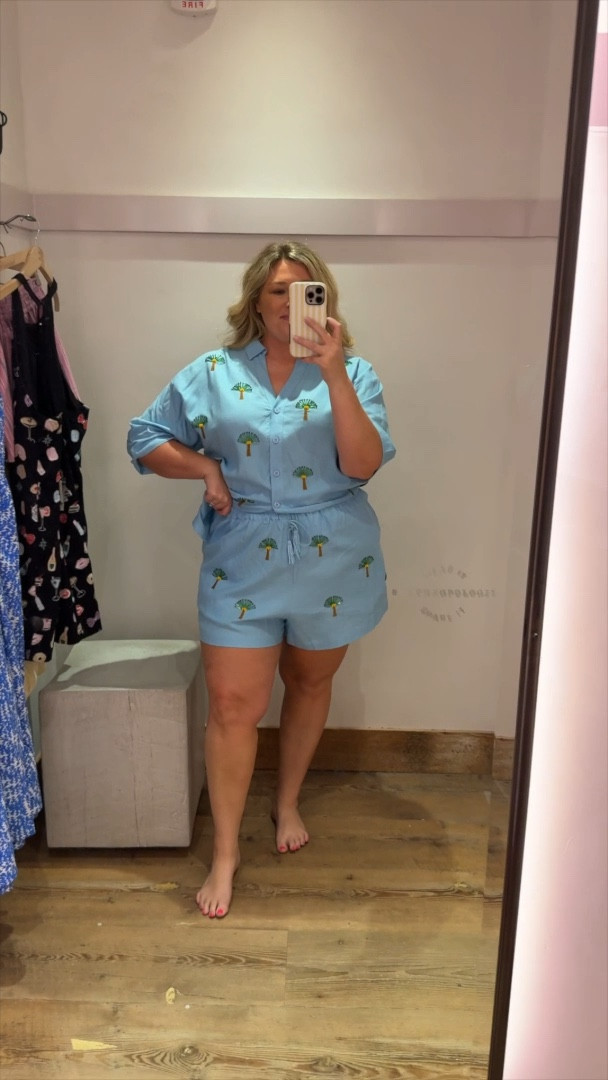 Farm Rio set in a plus size 16/18

#LTKPlusSize #LTKootd