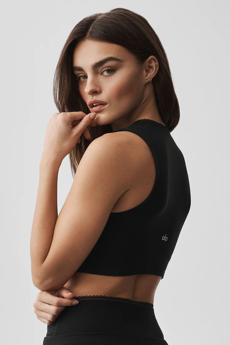 Alosoft Affection V-Neck Bra Tank | Alo Yoga (US)