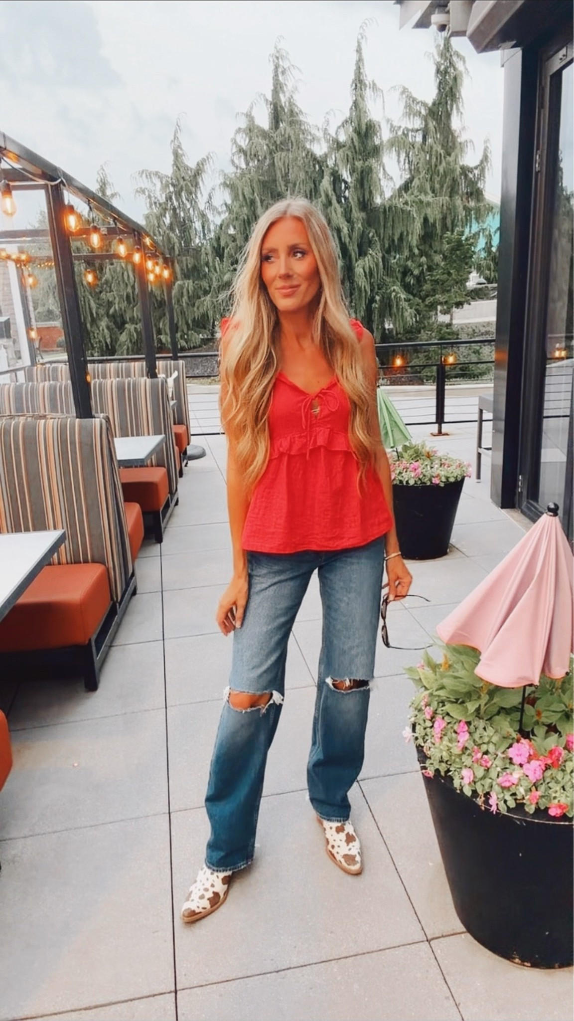 Summer to Fall transition pieces. The best denim and obviously a good pair of boots will be wardrobe staples all season long!

#LTKootd #LTKSeasonal #LTKSaleAlert