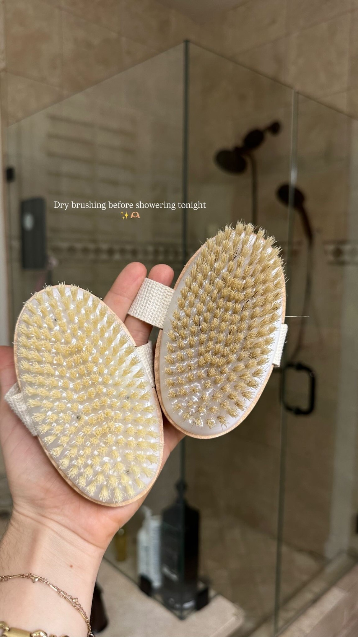 Dry brushing before an everything shower 🫶

#LTKFindsUnder50 #LTKFindsUnder100 #LTKBeauty