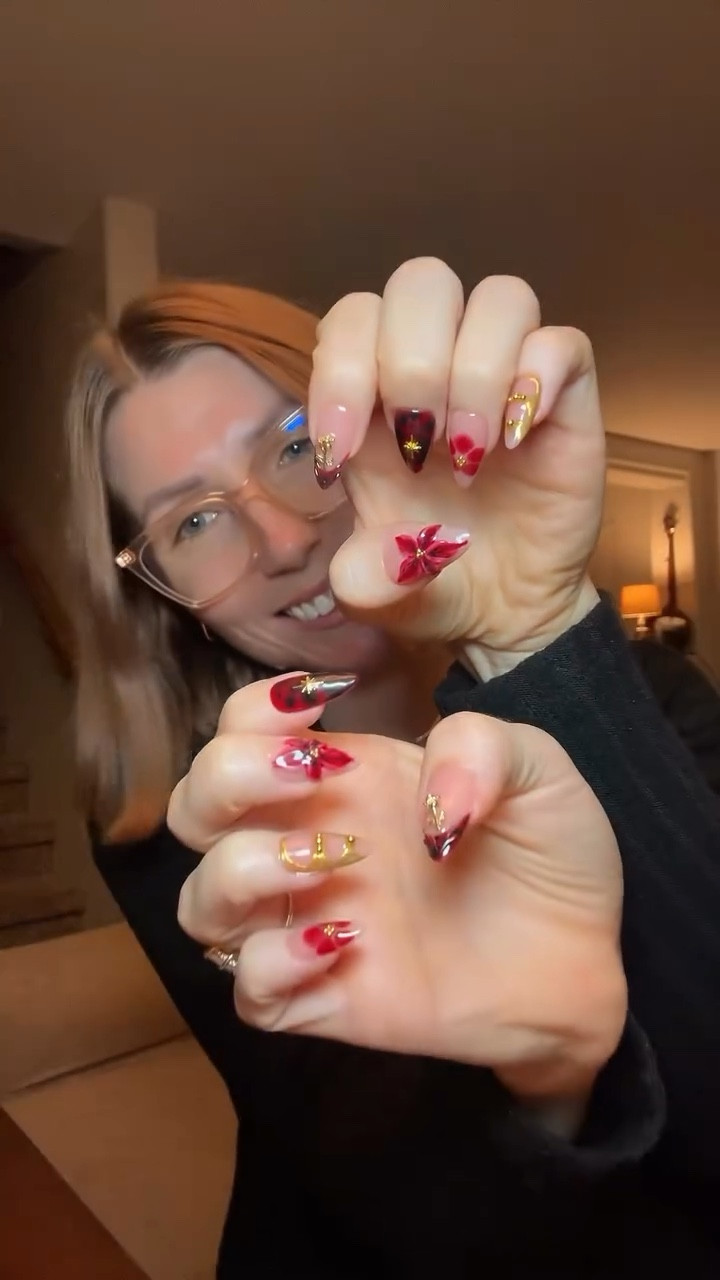 Long press ons are SO me 💅🏻🥰

#nailinspo #fallnails #nailtransition #nailtransformation #microinfluencer

#LTKBeauty #LTKFindsUnder50 #LTKSeasonal