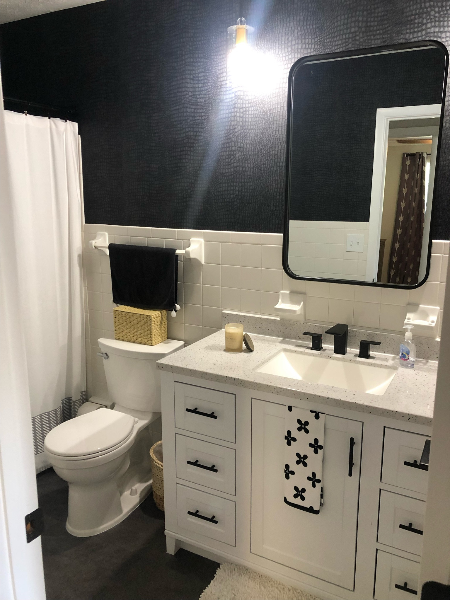 This embossed wallpaper is a dream!🤩

#LTKhome #LTKstyletip #LTKbeauty