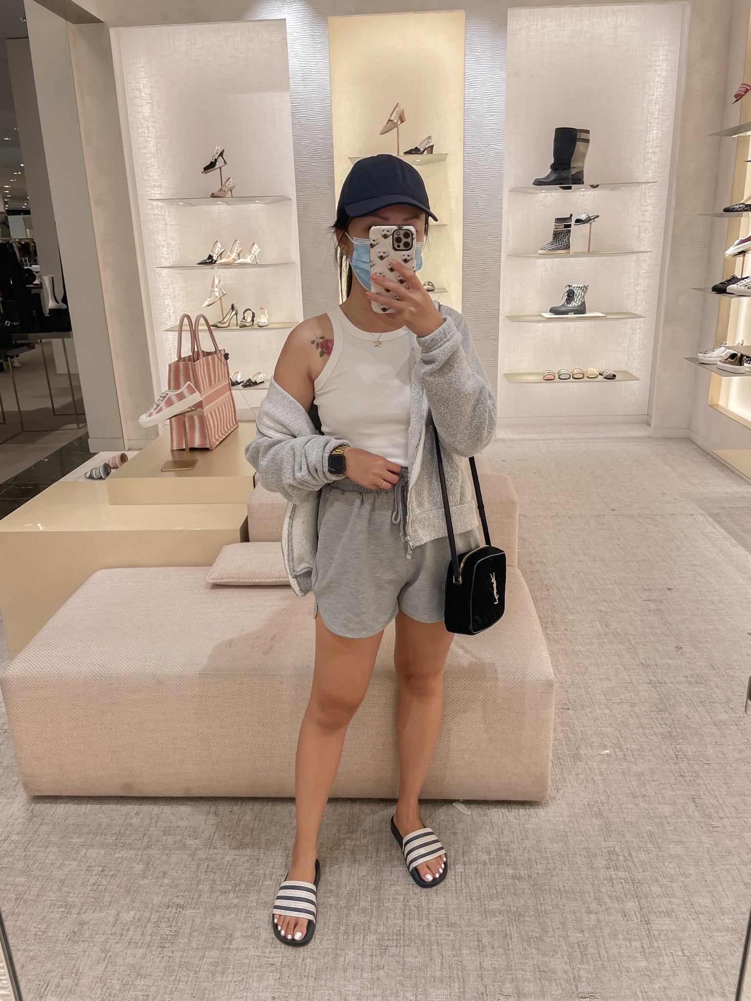Wishing I lived in the eastern hemisphere for the next few months so I don’t have to go through winter. I could  live in tshirt and shorts all year long 🌴

Shopping selfie at Dior, Holt Renfrew

#LTKSeasonal