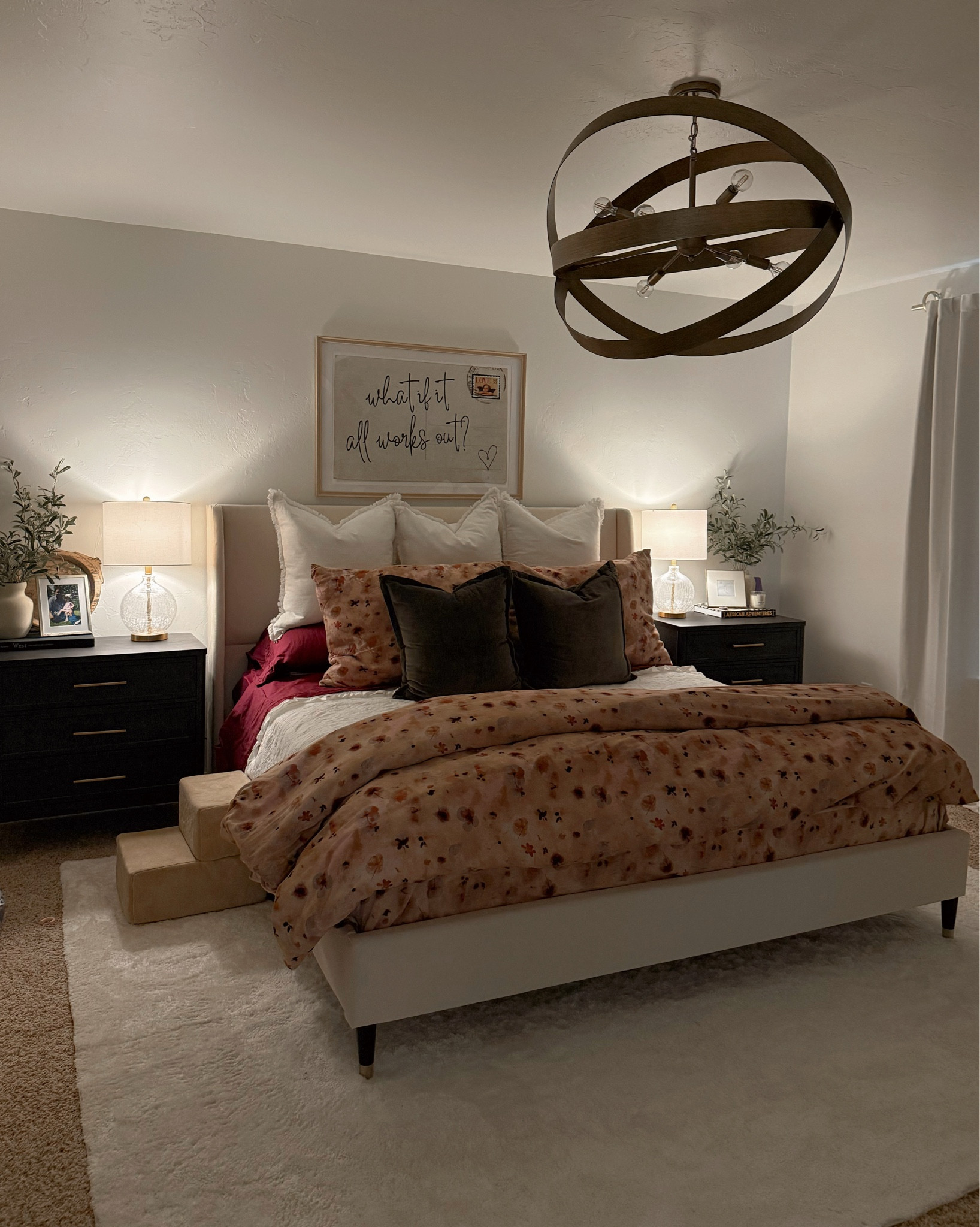 Fall bedding transition 🖤

I got the green pillows at home goods! & don’t mind my duvet being all wonky haha it’s a queen insert so I have to wait for my new king size ✨

#LTKHome