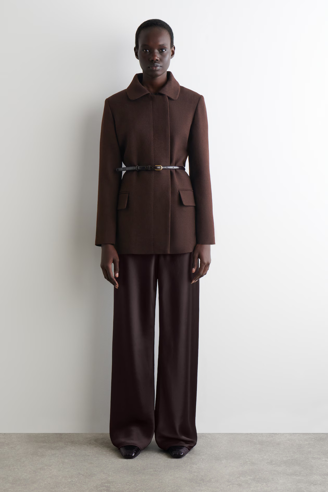 HOSE AUS SATIN MIT WEITEM BEIN | H&M (DE, AT, CH, NL, FI)