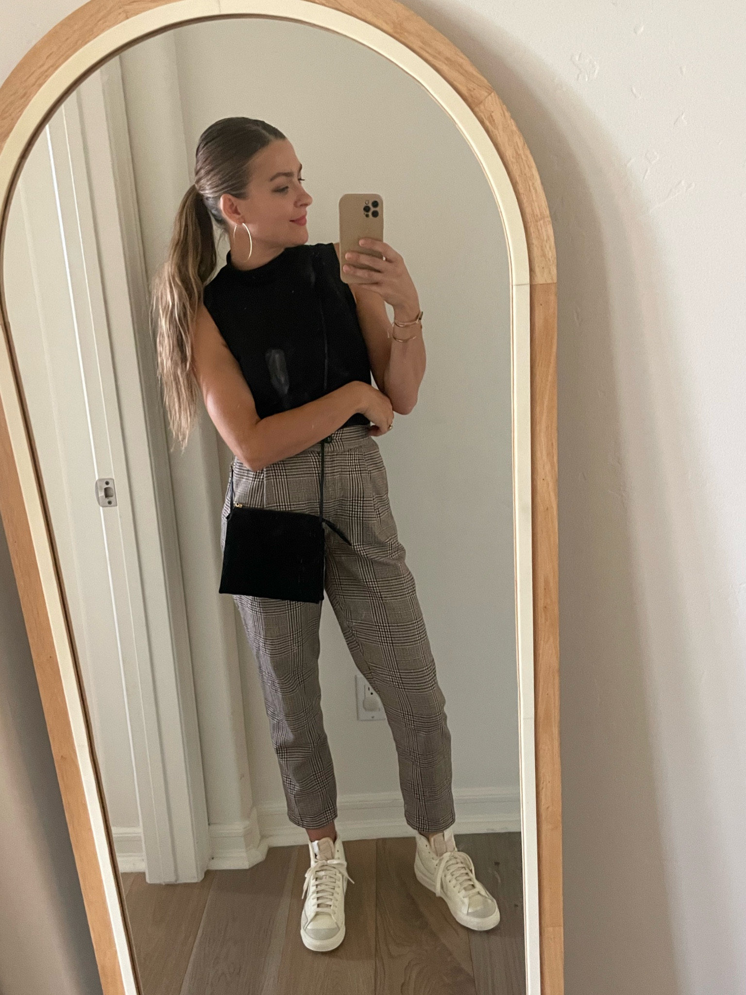 Sustainable Outfit
autumn outfit
Plaid pants 
Coldplay 🎶 concert outfit 


#LTKxMadewell #LTKSeasonal #LTKstyletip