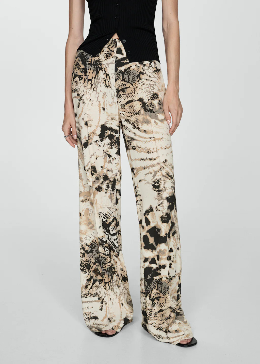 Fluid animal- print pants | MANGO (US)