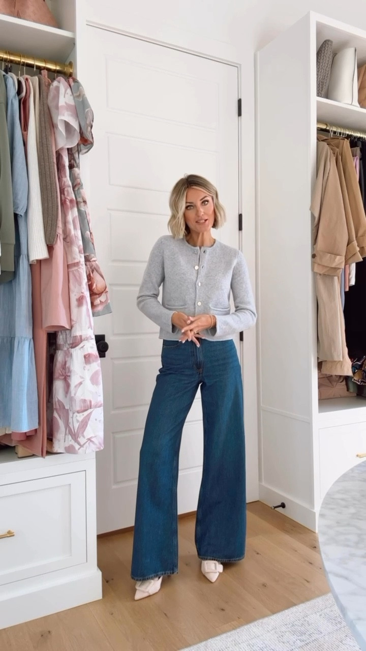 Use my code AFLOVERLY for 15% off Abercrombie this weekend! Wearing XS/25! 

Loverly Grey, wide leg jeans, cardigan, sweater, fall looks, fall outfits

#LTKSeasonal #LTKSaleAlert #LTKStyleTip