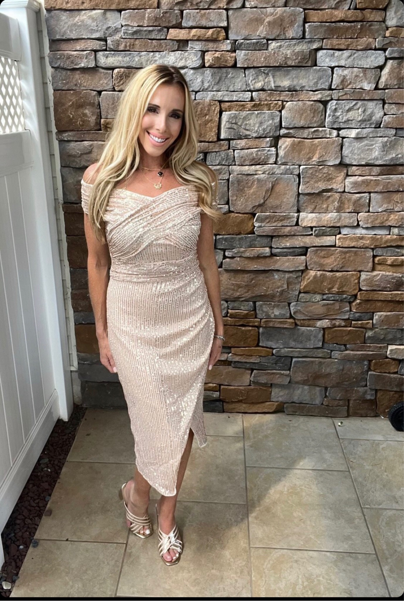Gorgeous Gold Cocktail dress size small 