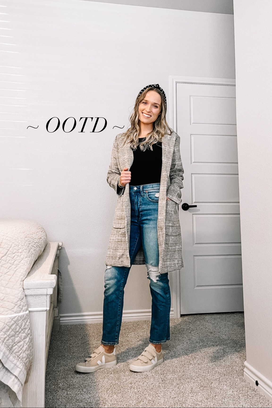 Sunday OOTD Trench coat outfit Veja outfit sneaker outfit bodysuit outfit 

#LTKsalealert #LTKstyletip #LTKshoecrush