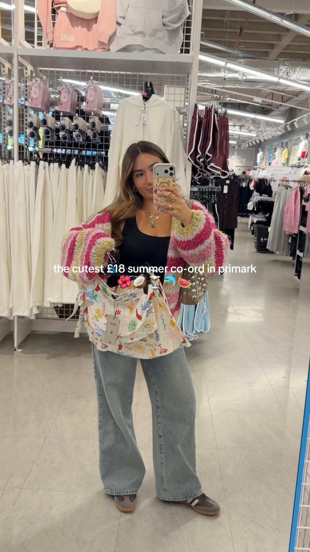 This linen co-ord for summer!! The little margarita pattern is too cute🍸🌺🍉both pieces are £18 altogether & I got a size S in both for ref girlies 🫶🏼 #primark #primarknew #primarkuk #primarkfinds #primarktryon

#LTKuk #LTKsummer #LTKfestival
