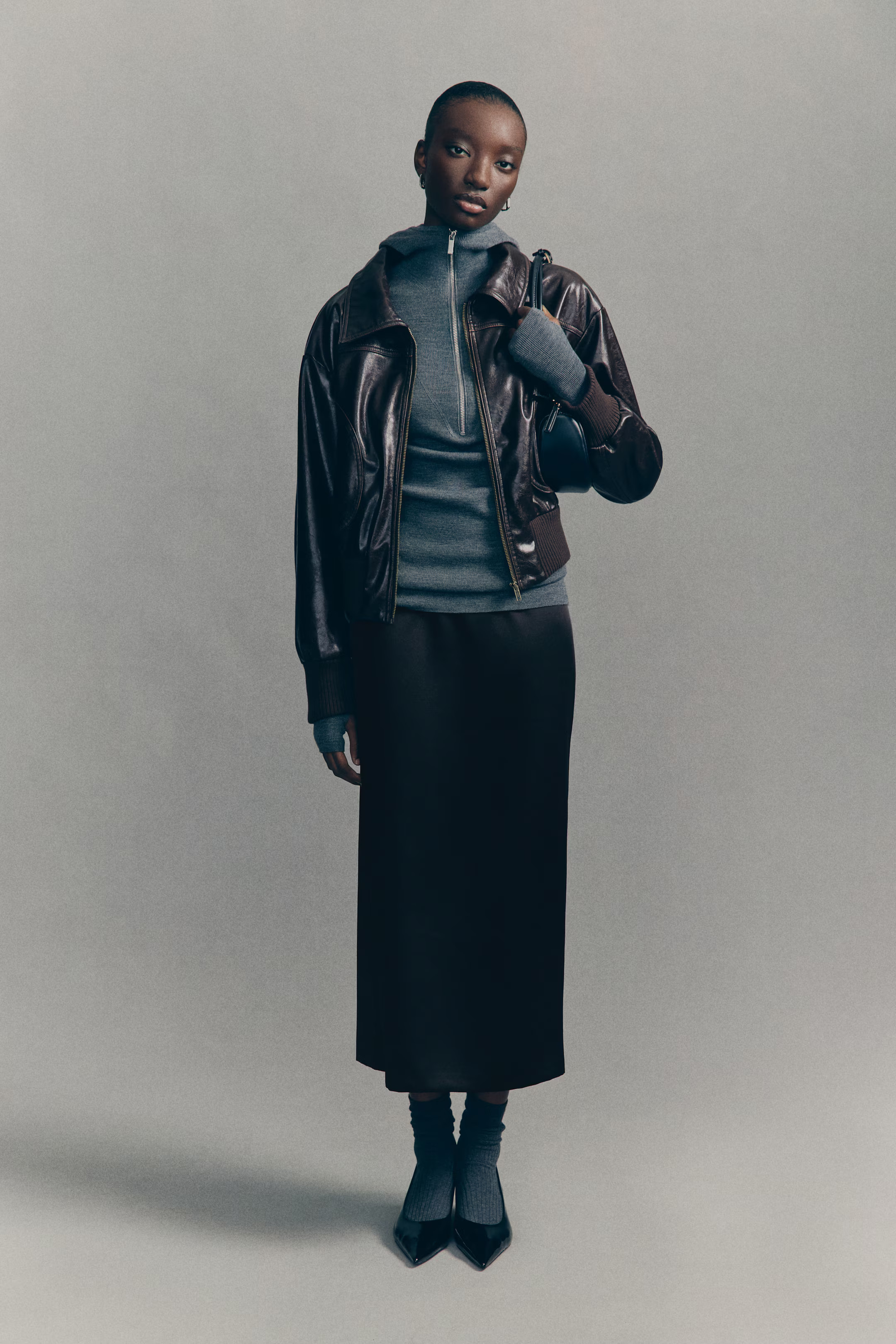 Saia-lápis comprida | H&M (FR, IT, ES, PT, BE)