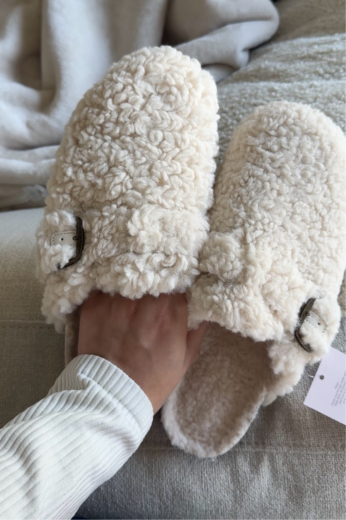 dupe for the Birkenstock teddy shearling bostons 🧸
