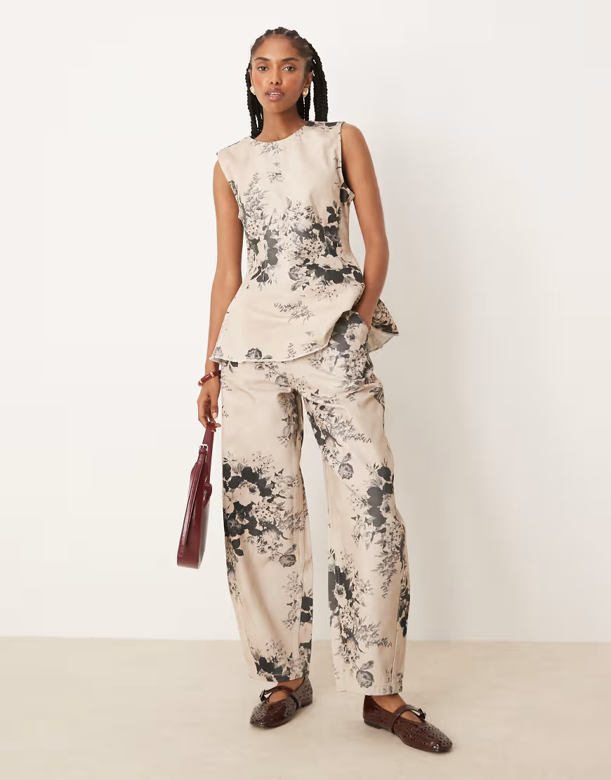 ASOS DESIGN barrel leg pants in taupe floral print-Brown | ASOS (Global)