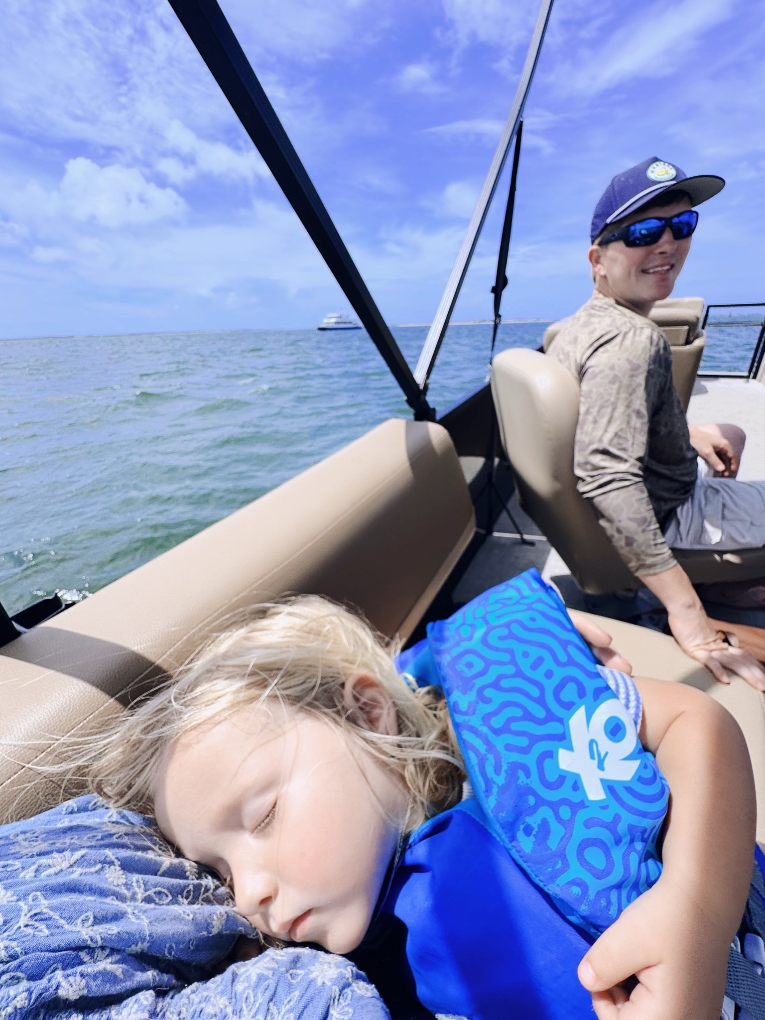 I truly can’t think of a better view than this!!🤱🌊⚓️