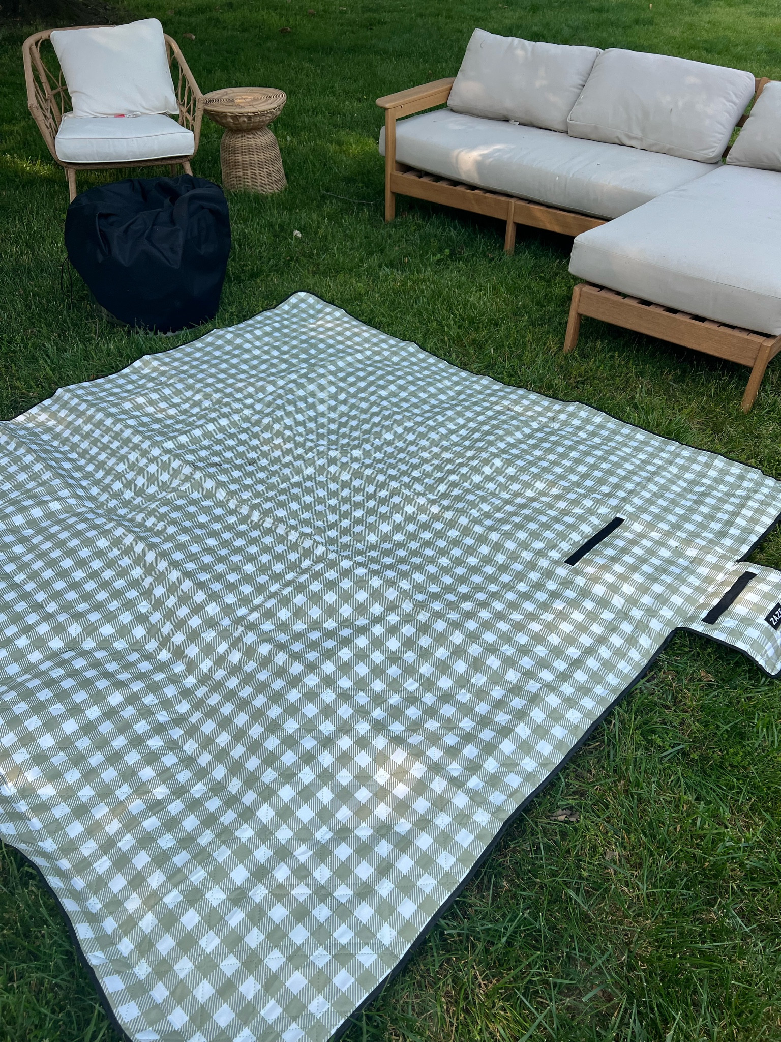 $30 amazon gingham beach and yard blanket



#LTKunder50 #LTKunder100 #LTKfamily