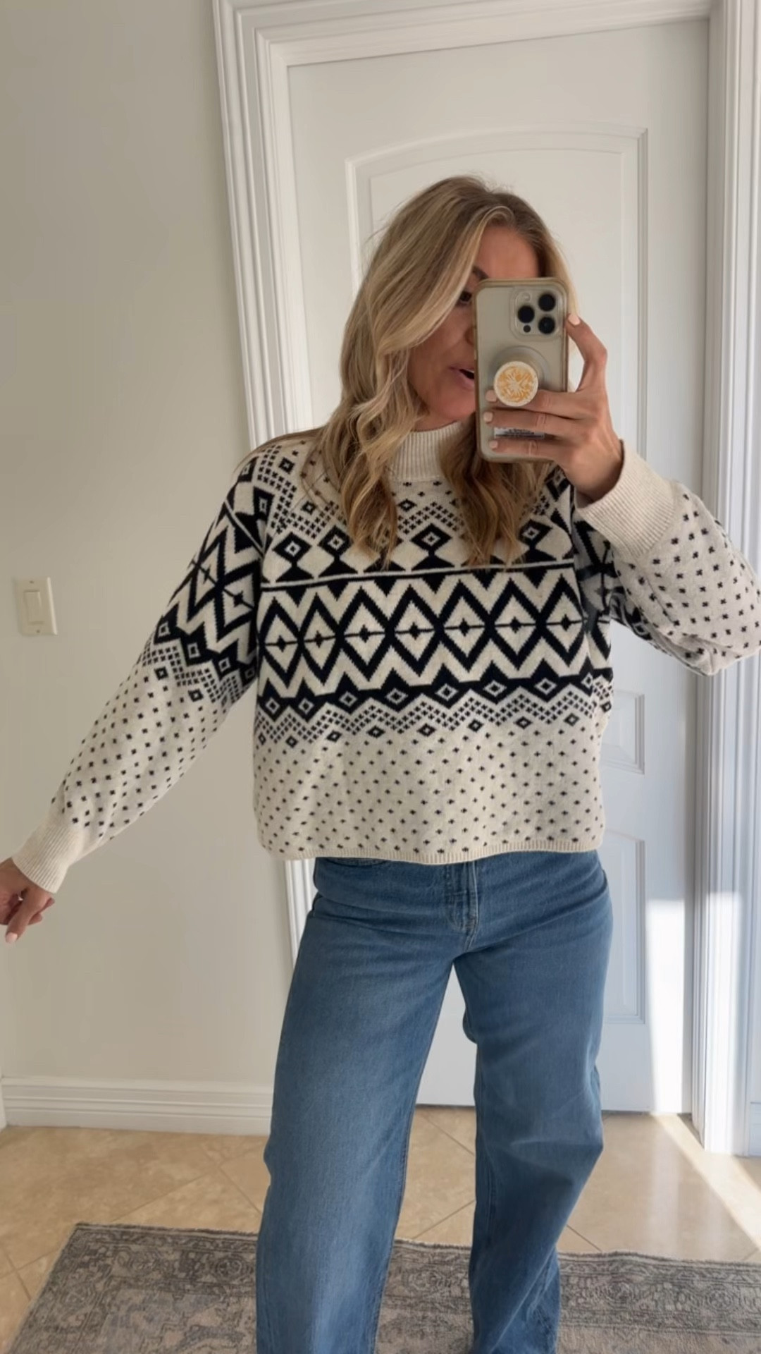 Wearing large in this sweater from old navy 

Sarah Joy, Christmas sweaters, holiday outfit, Christmas outfit, cozy sweater, thanksgiving outfit 
