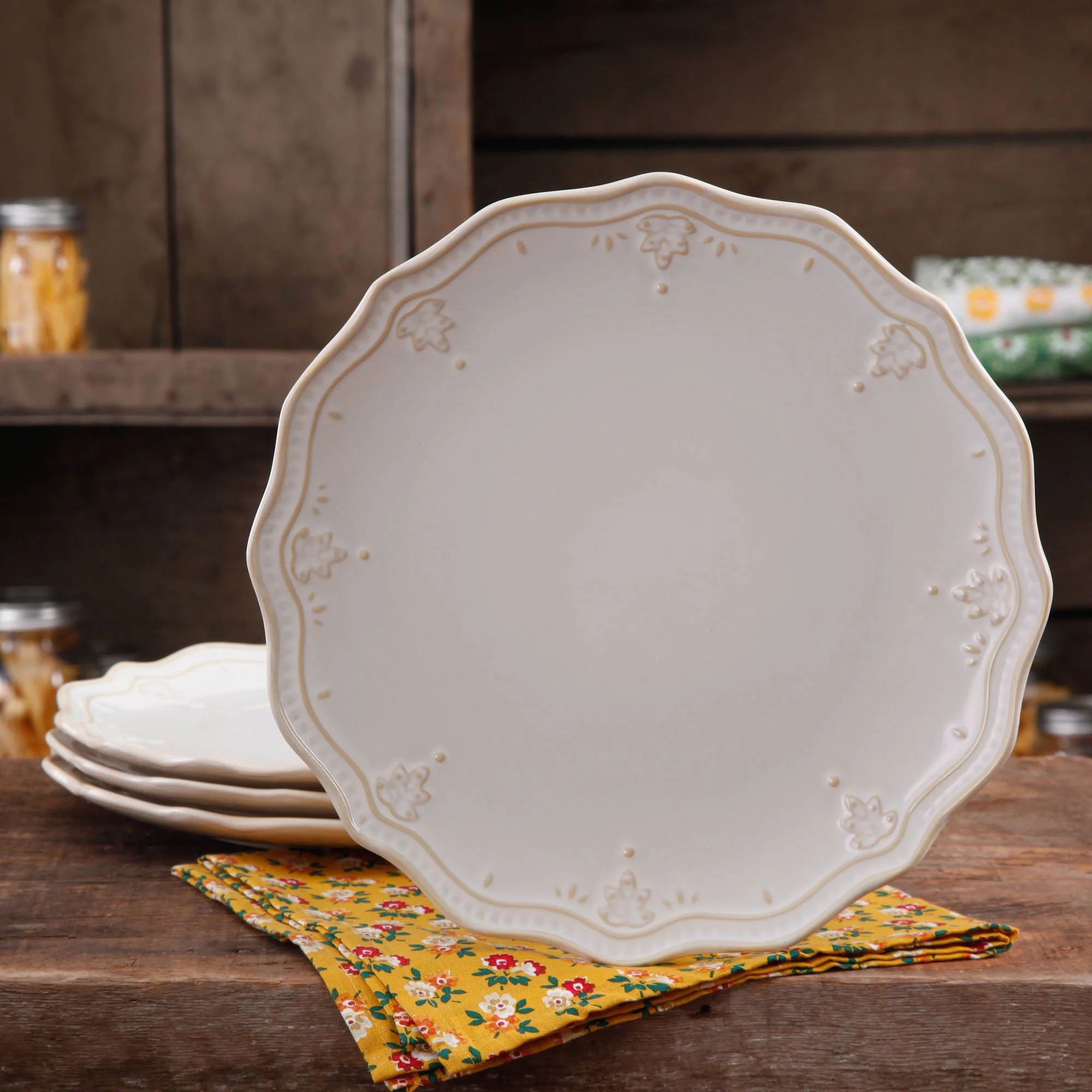 The Pioneer Woman Farmhouse Lace 4-Piece Dinner Plate Set | Walmart (US)