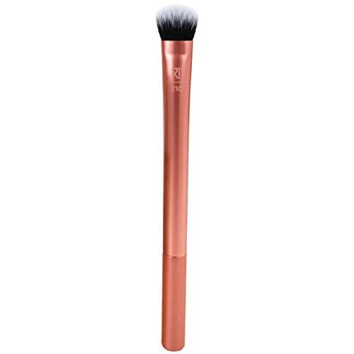 Real Techniques Expert Concealer Brush, Ultra Plush Custom Cut Synthetic Taklon Bristles & Extend... | Amazon (US)