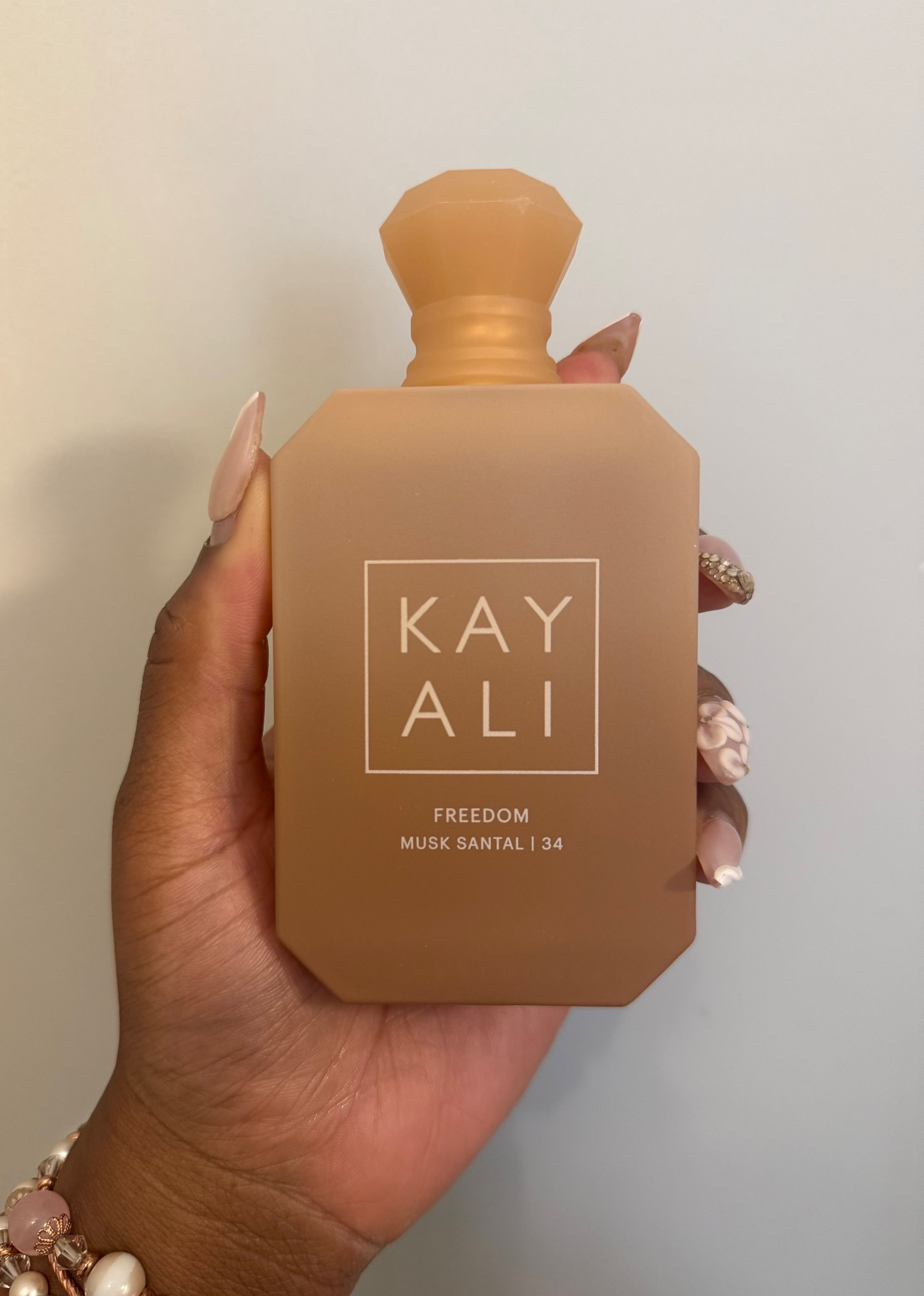 My new obsession in a bottle😍😍! I recently got my hands on the Pistacchio one! It was only right that I add Musk Santal to my collection! Mona did that!!!

#LTKPlusSize #LTKMidsize #LTKdayinmylife